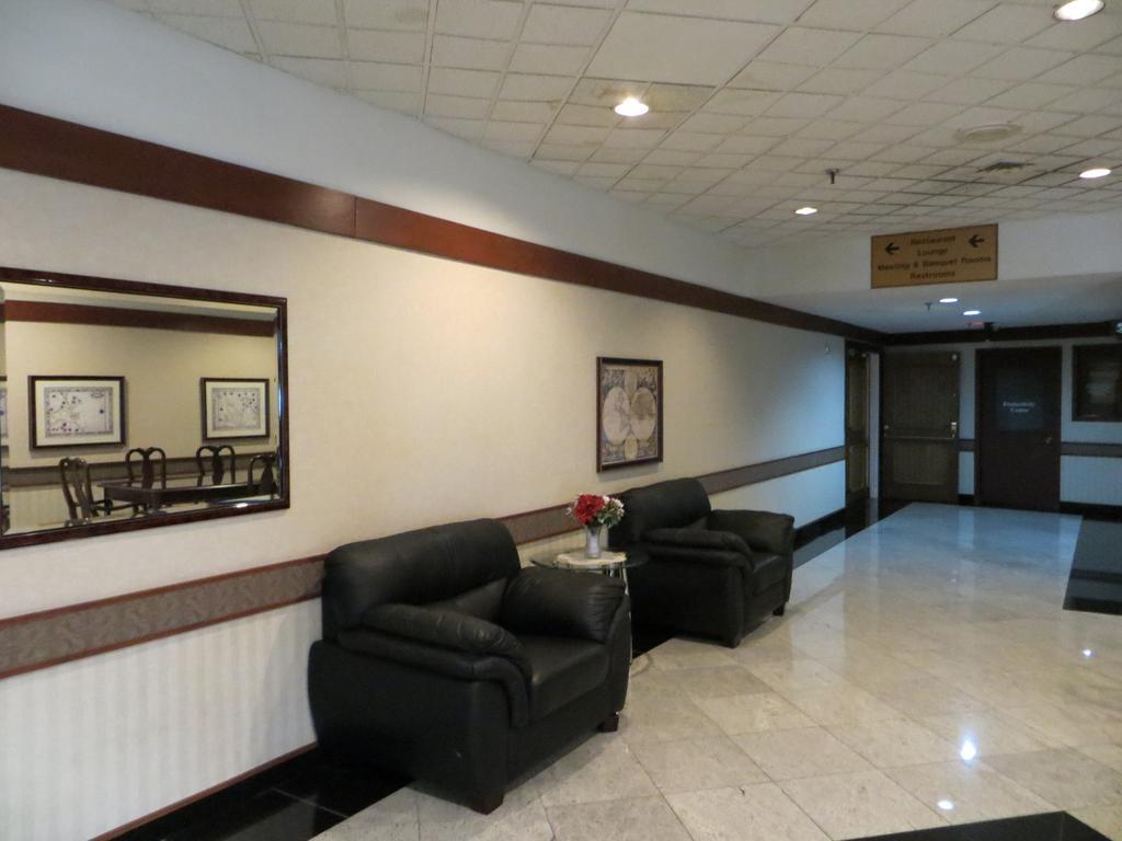 Elk Grove Hotel Elk Grove Village Εξωτερικό φωτογραφία